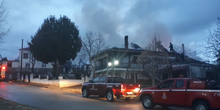 Βόιο: Κάηκε σπίτι στη Βροντή, γλίτωσε ο 93χρονος