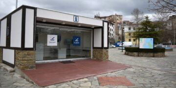 Το ωράριο λειτουργίας του Τουριστικού Περιπτέρου του Δήμου Καστοριάς