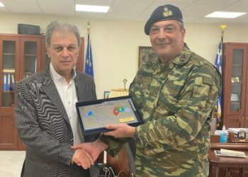 Εθιμοτυπική επίσκεψη του Διοικητή της 9ης Ταξιαρχίας στον Περιφερειάρχη