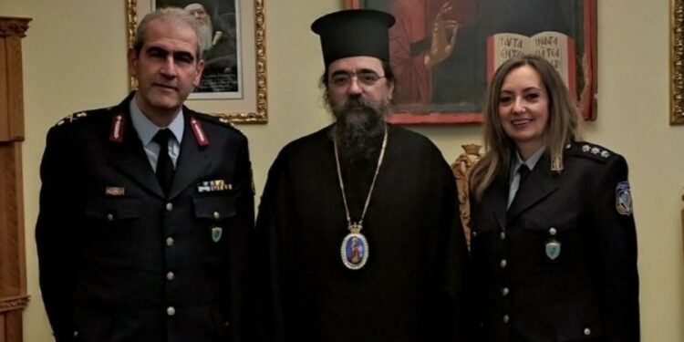 Εθιμοτυπική επίσκεψη του Γενικού Περιφερειακού Αστυνομικού Διευθυντή Δυτικής Μακεδονίας στο Μητροπολίτη Καστορίας