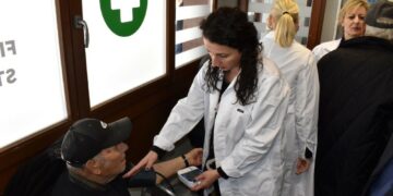 Σταθμός Πρώτων Βοηθειών στην κεντρική πλατεία Νίκης από τον Δήμο Κοζάνης (Βίντεο+Φωτογραφίες)