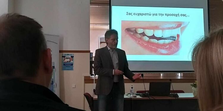 Σιάτιστα: Ημερίδα του Οδοντιατρικού Συλλόγου Κοζάνης στο Τραμπάντζειο Γυμνάσιο Σιάτιστας