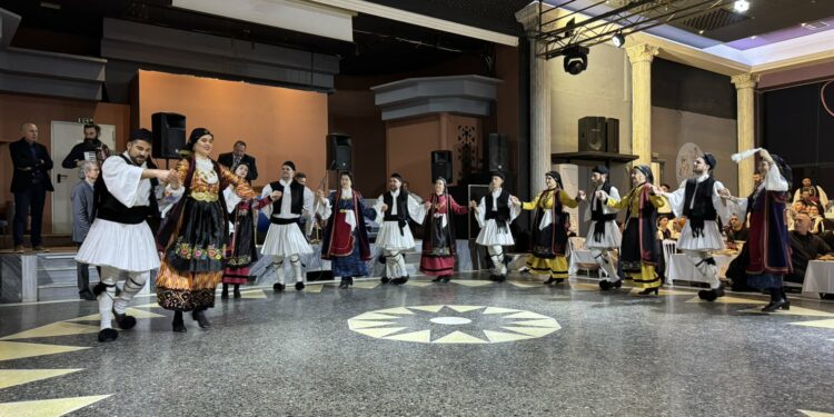 Με επιτυχία ο χορός της Βοϊακής Εστίας. Βίντεο
