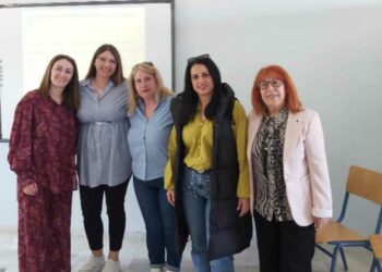 Γυμνάσιο Σερβίων: Επιμορφωτική συνάντηση Γονέων και Κηδεμόνων με θέμα τις σχέσεις γονέων – παιδιών.