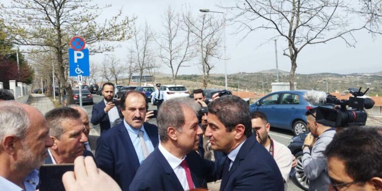 Κοζάνη: Σύσκεψη με τον Λευτέρη Αυγενάκη στην Περιφέρεια Δυτικής Μακεδονίας (βίντεο)