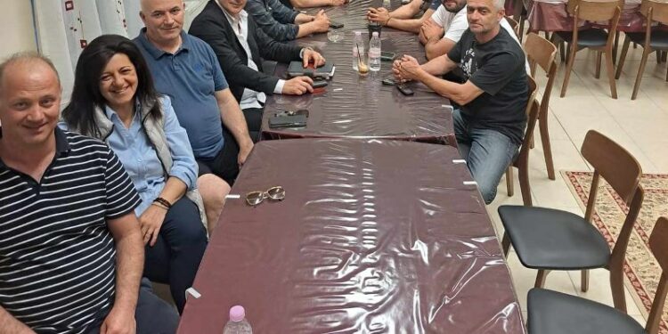 Συνάντηση του Αντιδημάρχου Σταύρου Παπαδόπουλου με κτηνοτρόφους και αγρότες στην ΤΚ Μικροβάλτου για την καταγραφή προβλημάτων