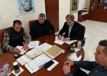 Υπογραφή δύο υποέργων της σύμβασης της πράξης «Εκσυχρονισμός εξοπλισμού αρδευτικού δικτύου Βελβεντού» από την Περιφέρεια Δυτικής Μακεδονίας