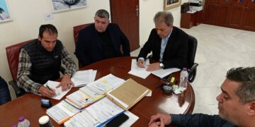 Υπογραφή δύο υποέργων της σύμβασης της πράξης «Εκσυχρονισμός εξοπλισμού αρδευτικού δικτύου Βελβεντού» από την Περιφέρεια Δυτικής Μακεδονίας