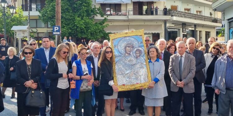 Σιάτιστα: Η Ενορία Αγίου Δημητρίου υποδέχτηκε την Εικόνα της Παναγίας Μικροκάστρου.  Βίντεο και φωτογραφίες