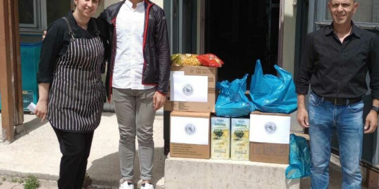 Κοζάνη: Διάθεσή τροφίμων στο Τιάλειο Εκκλησιαστικό Γηροκομείο από την Ένωση Στρατιωτικών