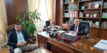 Τις προτεραιότητες και τις ανάγκες του Δήμου Καστοριάς έθεσε ο Δήμαρχος Γιάννης Κορεντσίδης στον Πρωθυπουργό Κυριάκο Μητσοτάκη