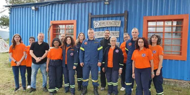 Επίσκεψη στην Εθελοντική Διασωστική Ομάδα Πτολεμαΐδας πραγματοποίησε ο Διοικητής Πυροσβεστικής ΠΕ Κοζάνης Πύραρχος Γκίκας Καμπουρίδης