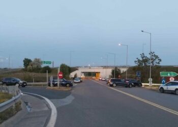 Συναγερμός για πυρκαγιά σε φορτηγό εν κινήσει σε σήραγγα στην Εγνατία – Διακοπή κυκλοφορίας (βίντεο)