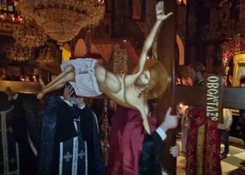 Η Σταύρωση στον Άγιο Δημήτριο Σιάτιστας.  Βίντεο και φωτογραφίες