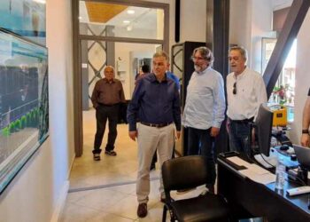 Επίσκεψη του υποψήφιου Ευρωβουλευτή Φίλιππου Σαχινίδη στα Σέρβια και συνάντηση με το Δήμαρχο Χρήστο Ελευθερίου