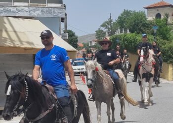 Γέμισε άλογα η Σιάτιστα στη 12η Πανελλήνια Ιππική συνάντηση.  Βίντεο και φωτογραφίες