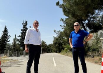 Αυτοψία Στάθη Κωνσταντινίδη στο δρόμο του πρώην στρατοπέδου “Καρατάσιου” που διευκολύνει την πρόσβαση στο 424 ΓΣΝ και στο νοσοκομείο Παπαγεωργίου