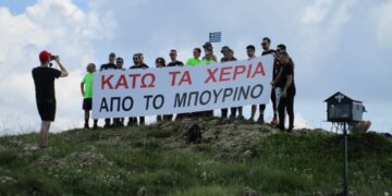 Όχι στα αιολικά στο Μπούρινο, είπαν οι ορειβάτες! Μοιρολόι στην κορυφή- βίντεο