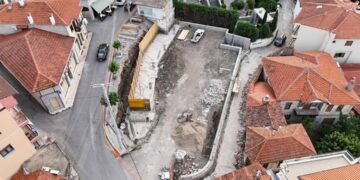 Σιάτιστα: Παίρνει μορφή η πλατεία Εμπορίου.  Φωτογραφίες