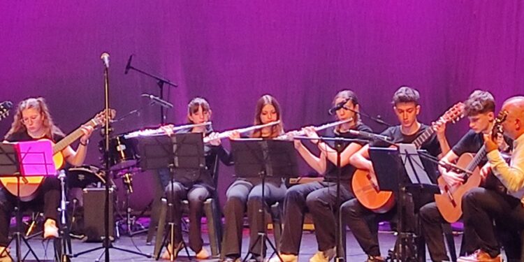 Εκδήλωση του Μουσικού Σχολείου Σιάτιστας για την Παγκόσμια Ημέρα Αιμοδότη