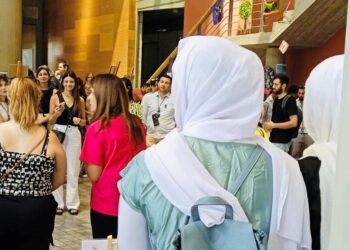 Η Δομή Πενταλόφου στις «Προσφυγικές Ιστορίες» στο Δημαρχείο Θεσσαλονίκης: Μια Ιδιαίτερη Έκθεση Έργων Τέχνης