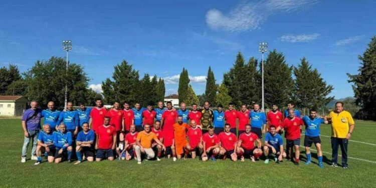 Νεάπολη: Οι Αστυνομία κέρδισε την Πυροσβεστική 5-2 στον φιλανθρωπικό αγώνα.  Βίντεο