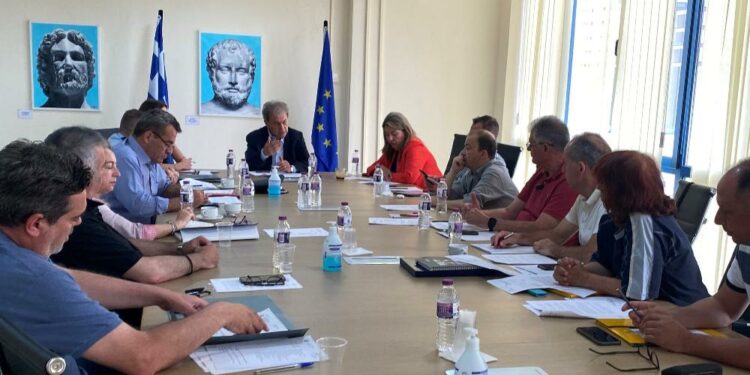 Σύσκεψη στην Περιφέρεια Δυτικής Μακεδονίας για τη Σχολή Αστυφυλάκων Καστοριάς