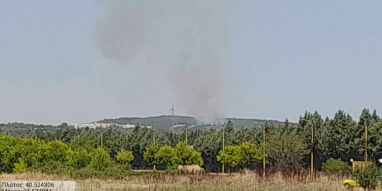 Πτολεμαΐδα: Φωτιά πίσω από το Μποδοσάκειο Νοσοκομείο