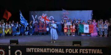 Σιάτιστα: 2ο Φολκλορικό Φεστιβάλ- Εντυπωσιακές εικόνες.  Βίντεο