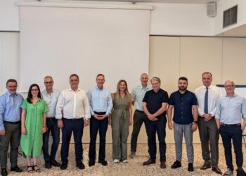 Κοκκαλιάρης και Αλεξανδρίδης στη συνάντηση των Ιωαννίνων, όπου έλαβαν μέρος οι έξι Ελληνικοί Δήμοι που συμμετέχουν στις 100 κλιματικά ουδέτερες πόλεις