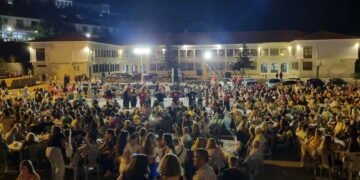 Σιάτιστα: Το γλέντι με την παρέα του Μπούνου.  Βίντεο