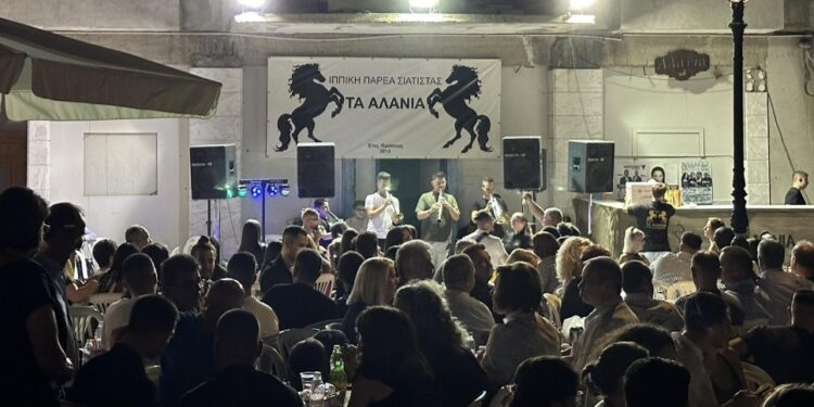 Σιάτιστα: Παραμονή της Παναγιάς με “Τα Αλάνια”. Βίντεο