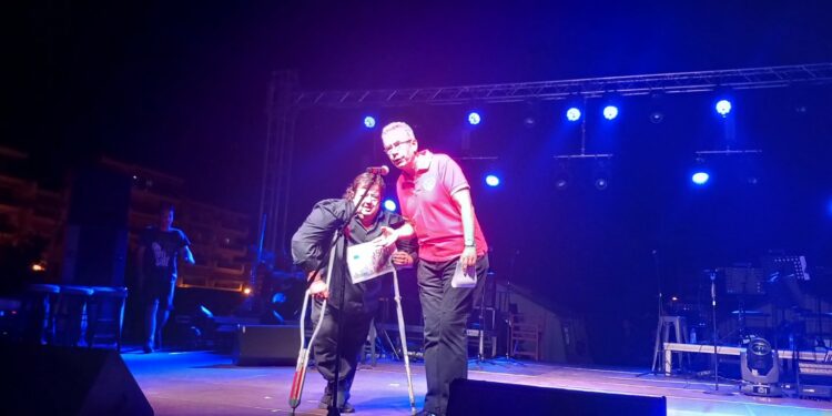 Γέφυρα Ζωής: Δωρεά 500 ευρώ στο σύλλογο ΑΜΕΑ. Βίντεο