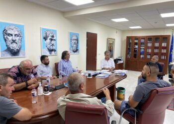 Σύσκεψη στην Περιφέρεια για το Φωτοβολταϊκό σταθμό  στην Δ.Κ. Λευκάρων