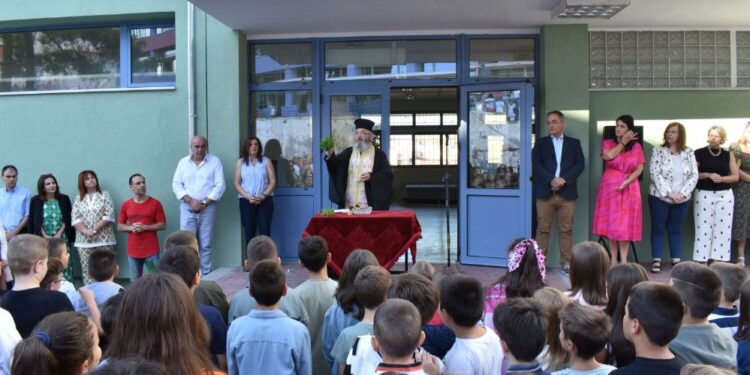 «Καλή σχολική χρονιά» ευχήθηκε ο Δήμαρχος Κοζάνης Γιάννης Κοκκαλιάρης σε μαθητές, εκπαιδευτικούς και γονείς