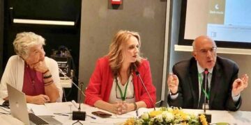 Ο Μιχάλης Παπαδόπουλος στο ετήσιο συνέδριο της Ένωσης Ελλήνων Βιβλιοθηκονόμων