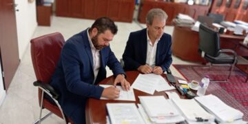 ΔΕΥΑΒ: Λύση στο πρόβλημα που δημιουργήθηκε έπειτα από την κατάρρευση μέρους του αποχετευτικού συστήματος στη Νεάπολη. Βίντεο