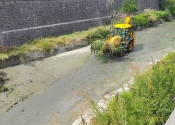 Δήμος Γρεβενών: Σε πλήρη εξέλιξη οι εργασίες καθαρισμού του Γρεβενίτη ποταμού. Βίντεο
