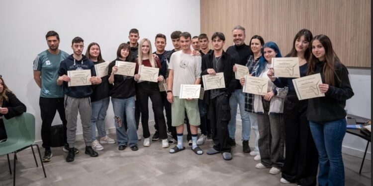 1ο Ημερήσιο ΕΠΑ.Λ. Γρεβενών: Επιτυχής Ολοκλήρωση του Προγράμματος Erasmus+ με Θέμα τα Συστήματα Αναγνώρισης Αγροτεμαχίων