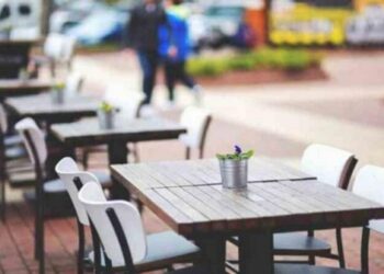 καταστήματα