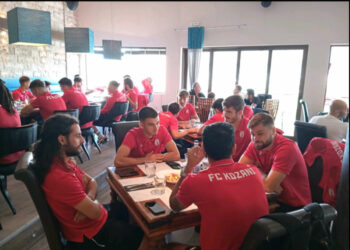 Ομαδικό γεύμα για την Κοζάνη πριν το σημερινό φιλικό με τον Τηλυκράτη Λευκάδας