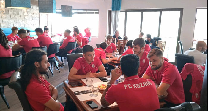 Ομαδικό γεύμα για την Κοζάνη πριν το σημερινό φιλικό με τον Τηλυκράτη Λευκάδας