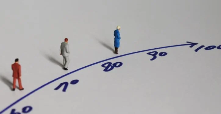 Δημογραφικό: «Αδύναμος κρίκος» η Δυτική Μακεδονία – Γήρανση και ανισότητες σε δήμους της Β. Ελλάδας