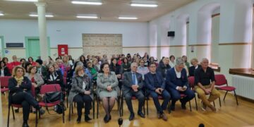 Σιάτιστα: Με μεγάλη επιτυχία η εκδήλωση του Αιμοδοτικού για τον καρκίνο του μαστού.  Βίντεο