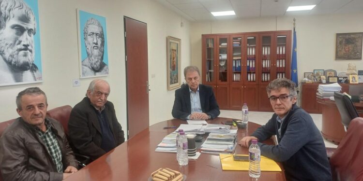 Περιφέρεια Δυτικής Μακεδονίας: Υπεγράφη η σύμβαση για τη συντήρηση της Ευξείνου Λέσχης στην Κοζάνη