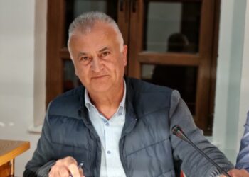 Βόιο: Ροντέο έγινε η συνεδρίαση.  Διακοπή και αποχώρηση της αντιπολίτευσης.  Βίντεο