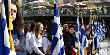 Με λαμπρότητα ο εορτασμός των 112ων Ελευθερίων της Κοζάνης – Γιάννης Κοκκαλιάρης: «Σύμβολο ενότητας, ομοψυχίας και προσφοράς, η 11η Οκτωβρίου» (Φωτογραφίες)