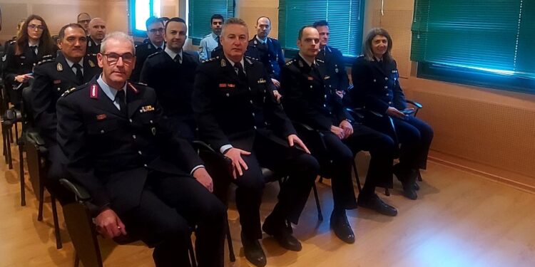 Εκφώνηση Πανηγυρικού λόγου στο πλαίσιο εορτασμού της Εθνικής Επετείου «28ης Οκτωβρίου 1940» στις έδρες των Διευθύνσεων Αστυνομίας της Γενικής Περιφερειακής Αστυνομικής Διεύθυνσης Δυτικής Μακεδονίας