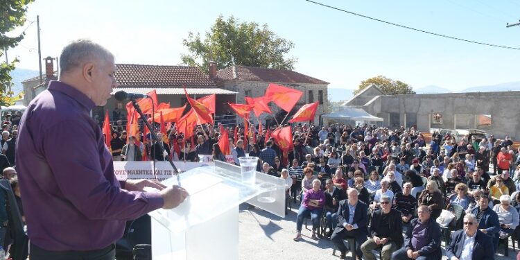 Με μεγάλη επιτυχία ολοκληρώθηκαν οι εκδηλώσεις της ΚΕ του ΚΚΕ για τα αποκαλυπτήρια μνημείων του ΔΣΕ στην περιοχή Φλώρινας και Καστοριάς