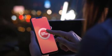 «Safe Youth»: Πώς θα λειτουργεί το «panic button» για νέους – Τίθεται σε λειτουργεία σε λίγες μέρες